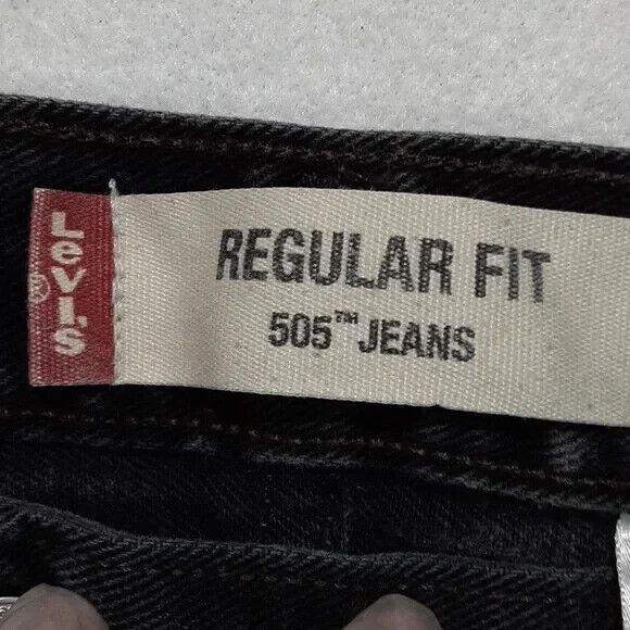 Levi's 505 regular fit jeans size 42X32 black - Picture 14 of 16